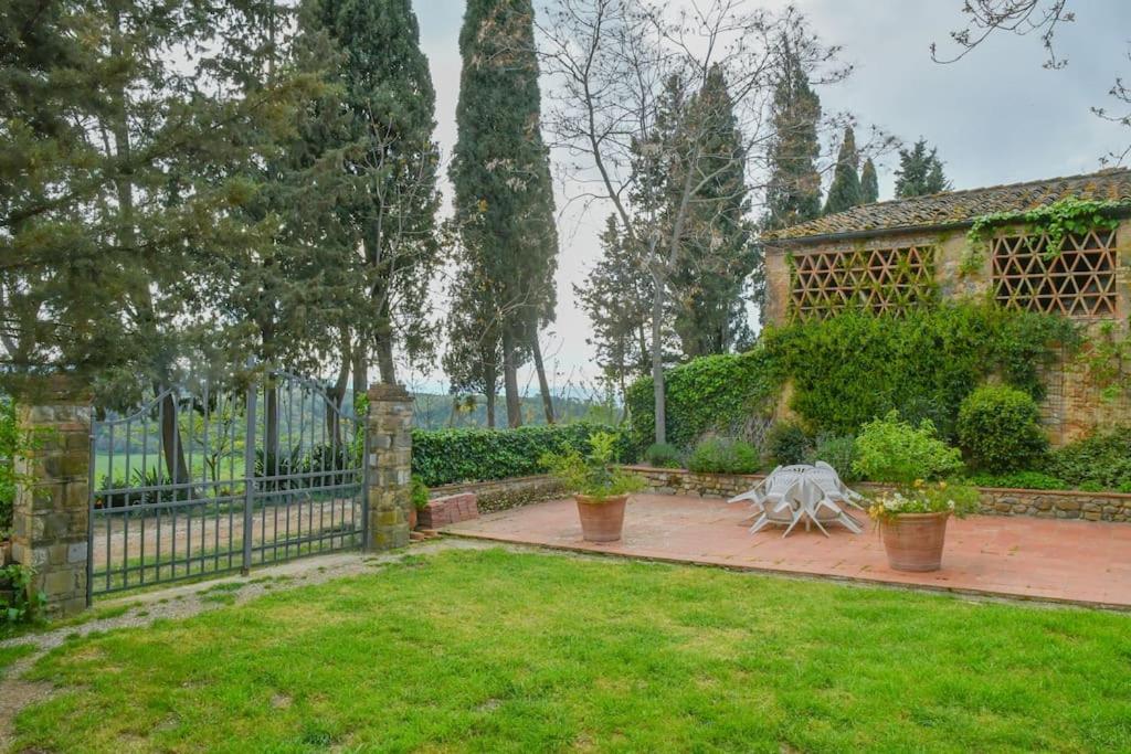 Appartamento Con Vista Panoramica In Chianti San Donnino  Bagian luar foto